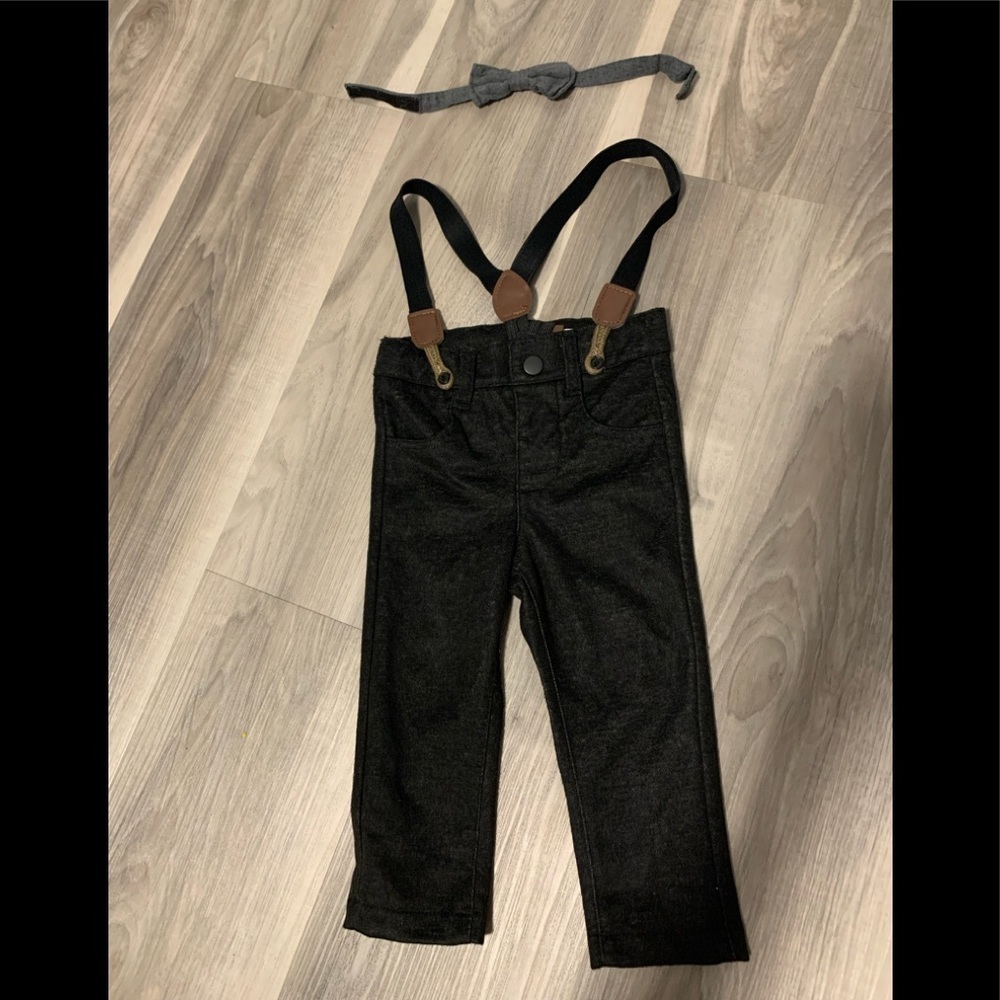 Aka- pants with strap and bow tie- 12months